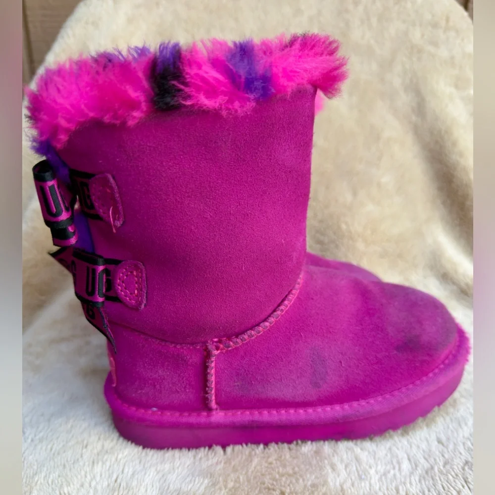 UGG BAILEY $160 Toddler BOW PLAID PUNK ROCK ROSE SUEDE SHEEPSKIN BOOTS Sz 11 GUC